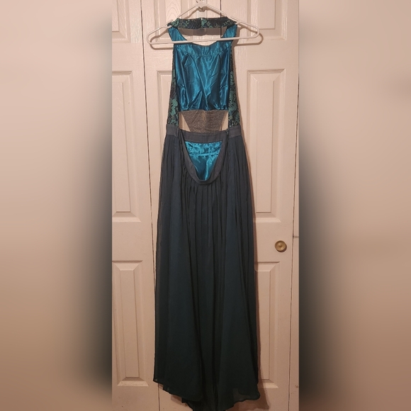 🧡 ANGEL FASHIONS: NWT New Green Dress - Picture 3 of 7